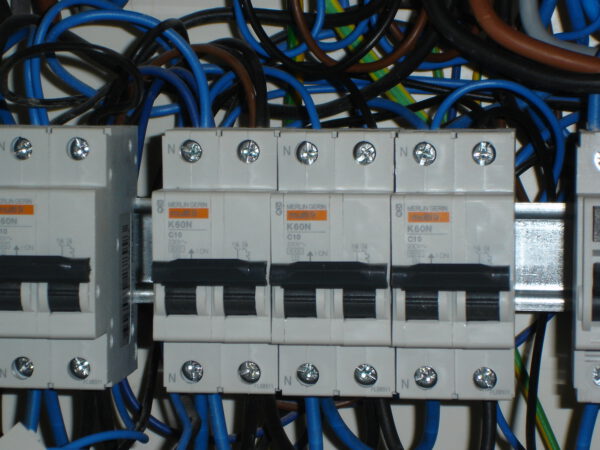 688_2020_8_6_34_31_425